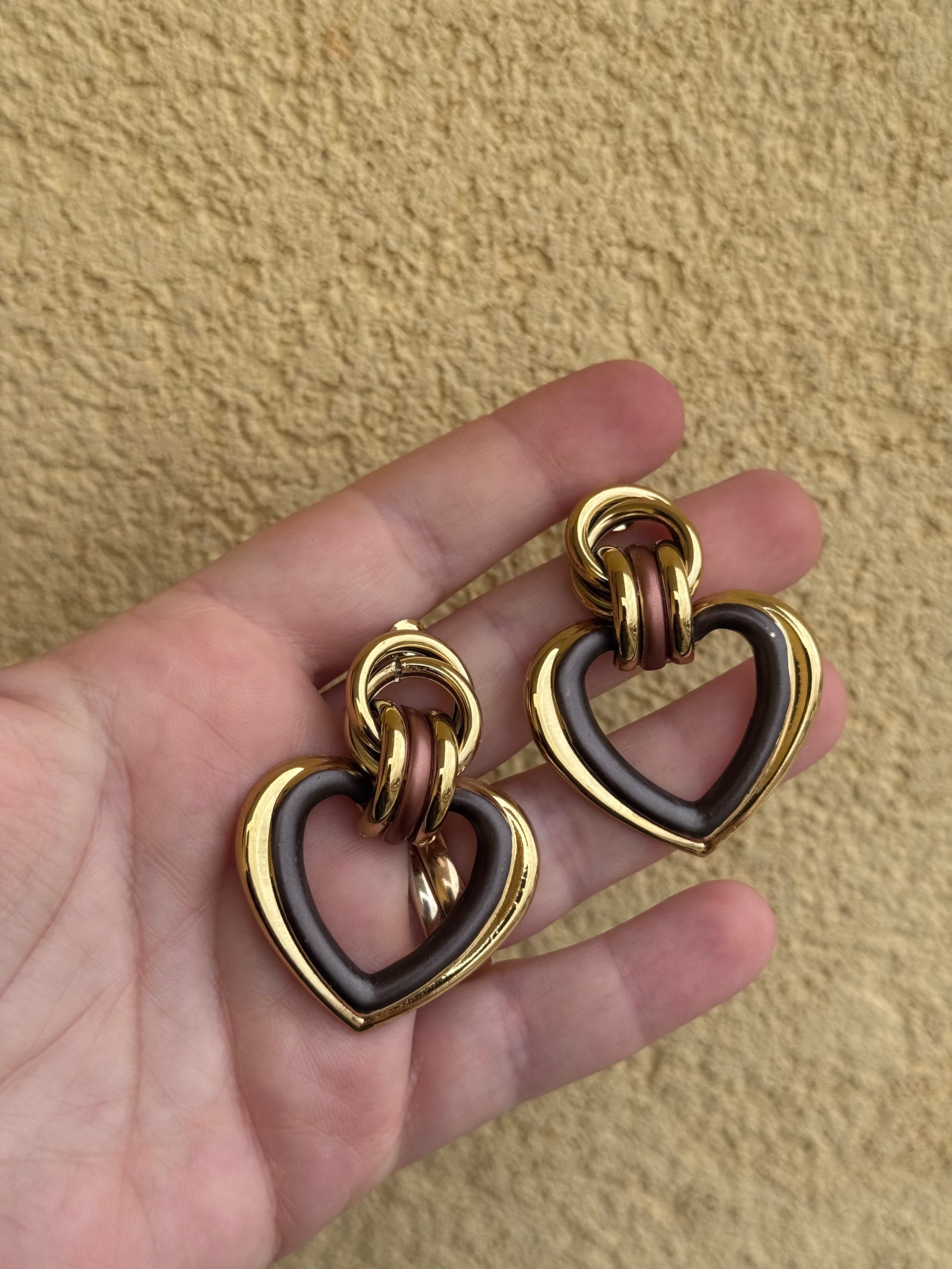 Orecchini cuore caramello