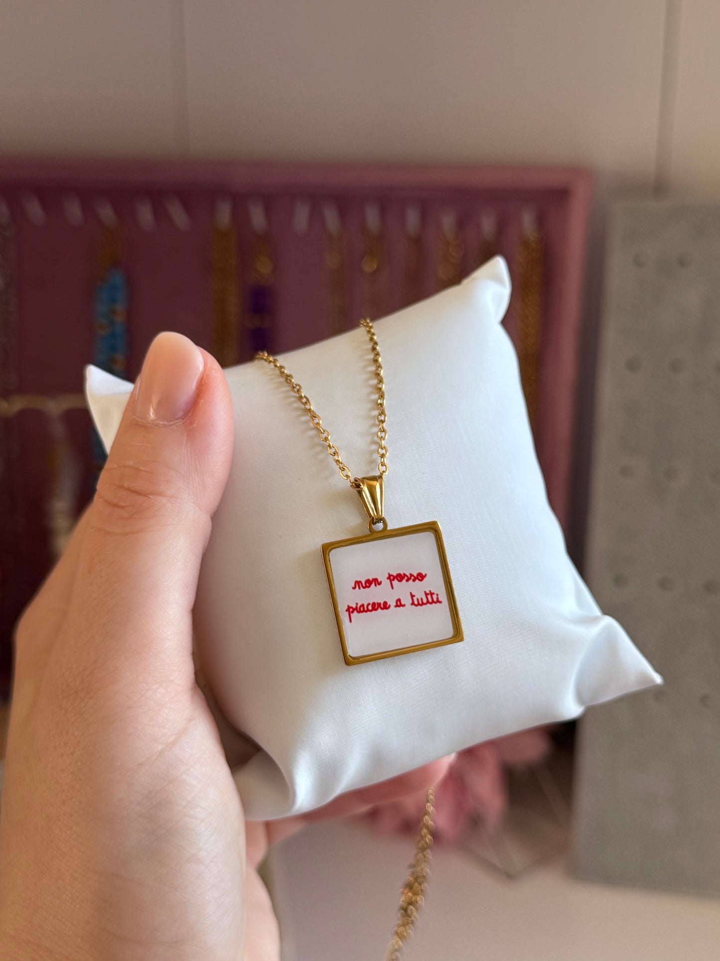 Collana “non posso piacere a tutti”