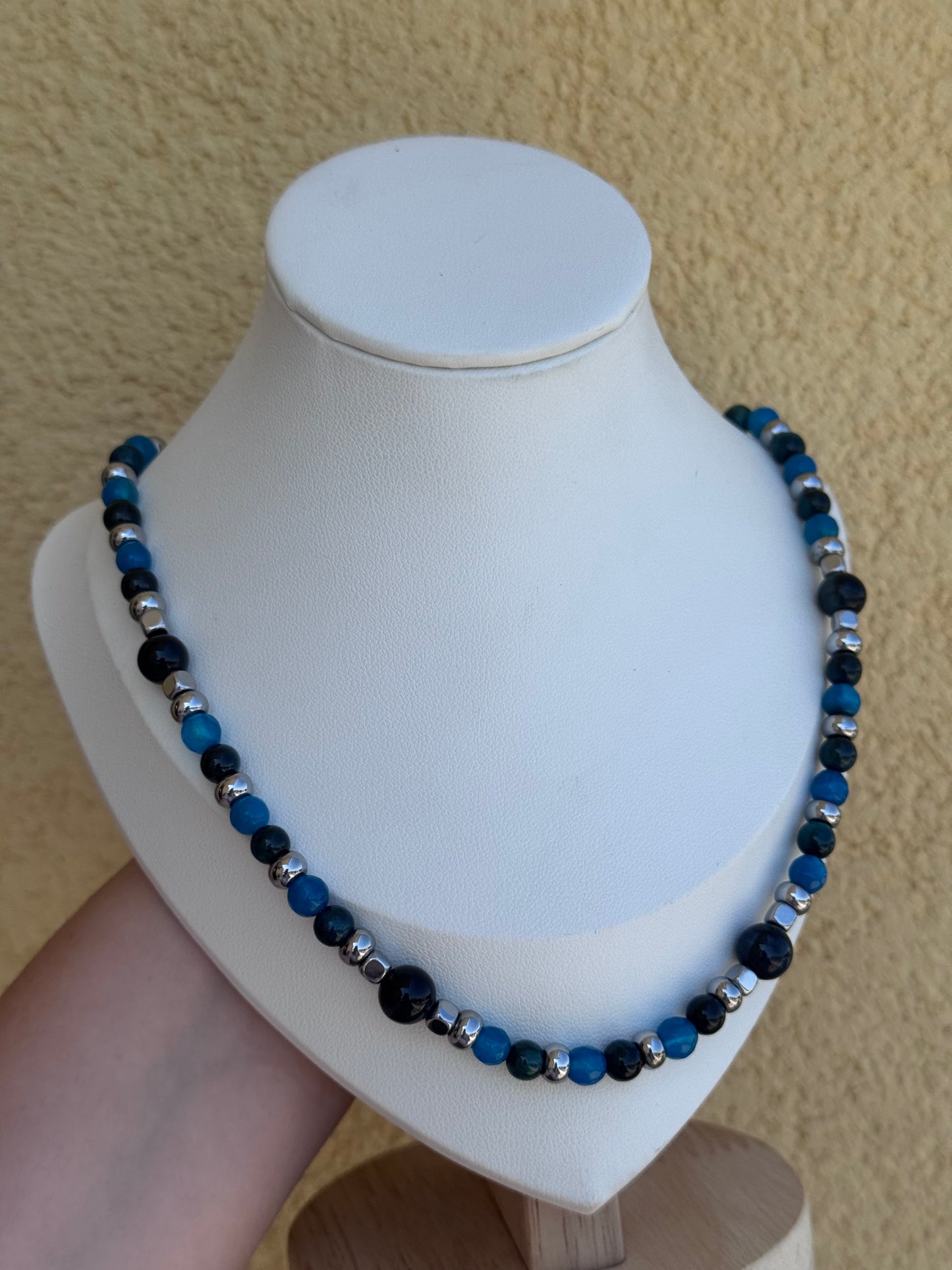 Collana uomo sfumature di azzurro