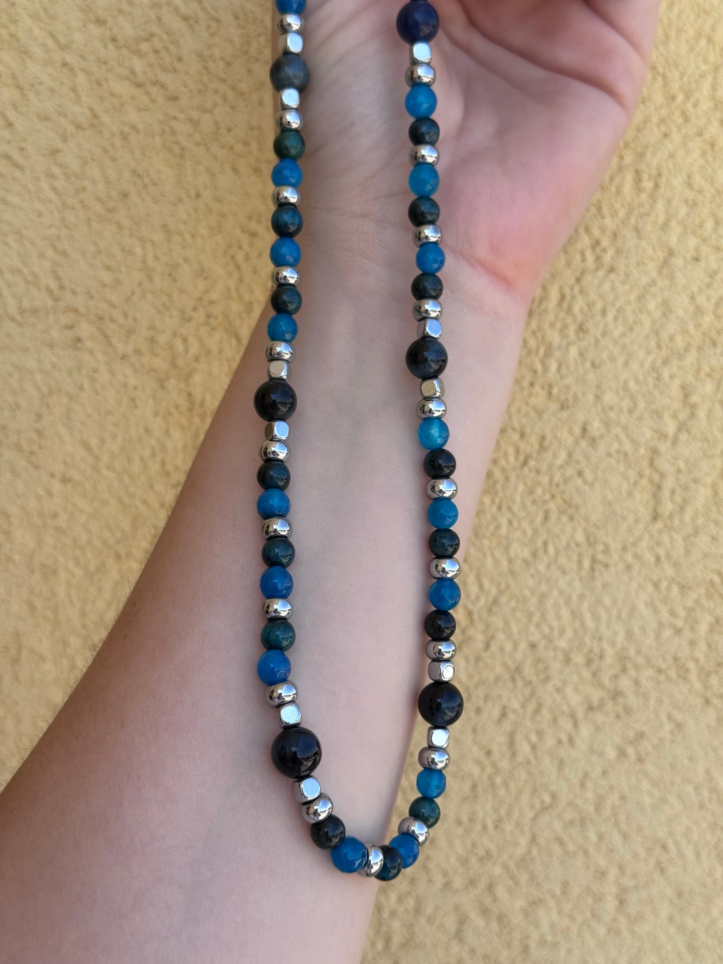 Collana uomo sfumature di azzurro