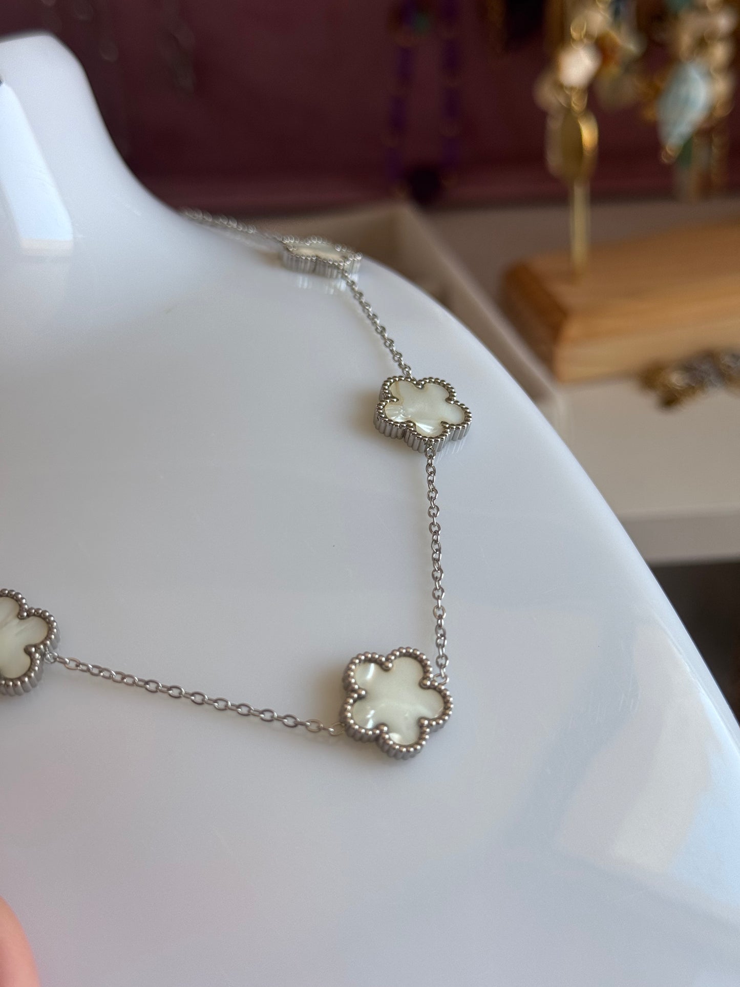 Collana fiori bianchi